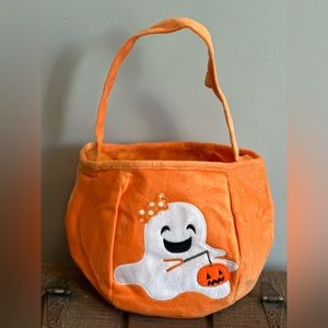 Ghost trick or treat bucket